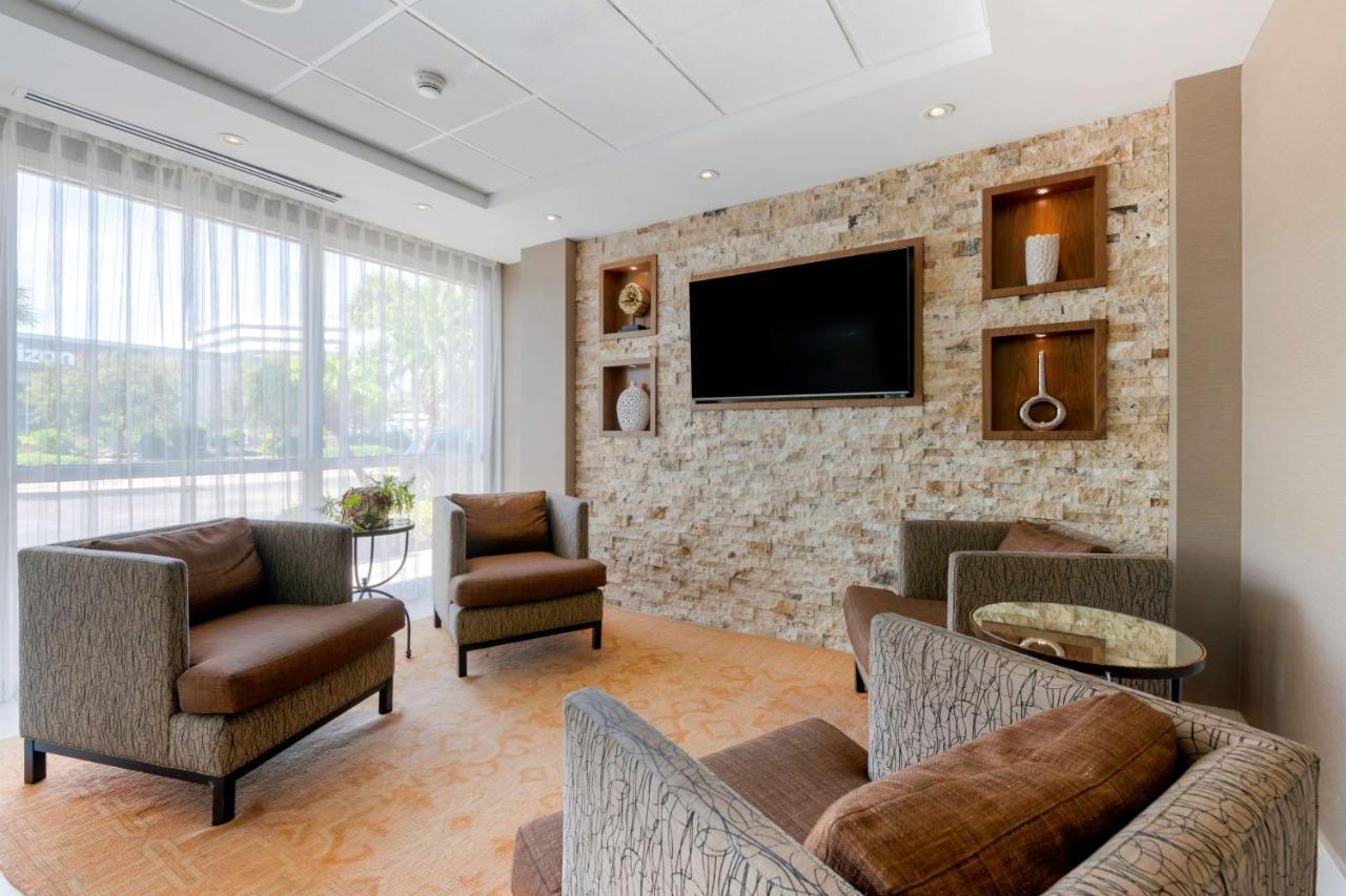 Best Western Plus North Miami-Bal Harbour Εξωτερικό φωτογραφία