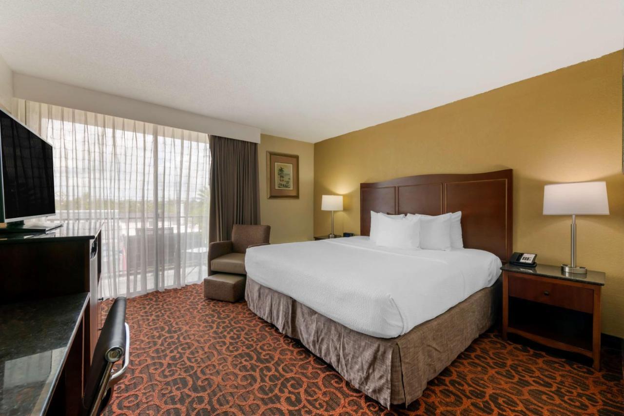 Best Western Plus North Miami-Bal Harbour Εξωτερικό φωτογραφία